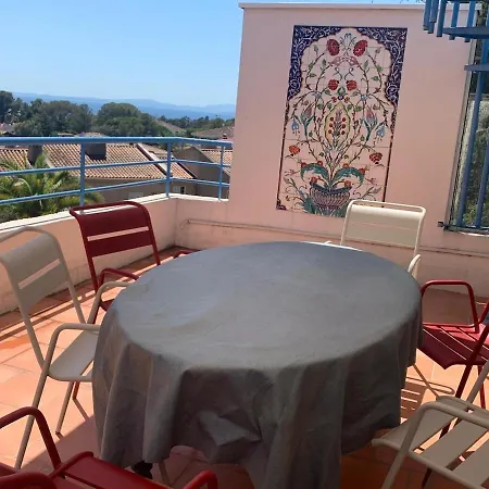 Apartmán South Terrace-sea View -jacuzzi- - 4 Guests