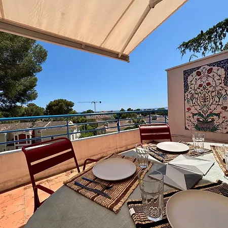 South Terrace-sea View -jacuzzi- - 4 Guests